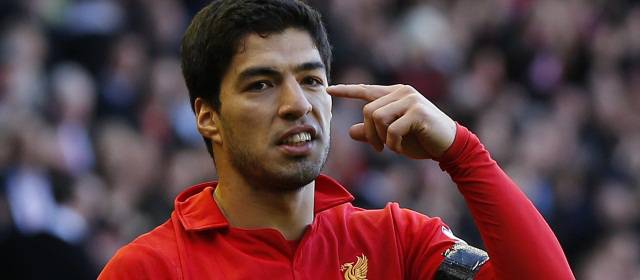Suárez ha estado en diversas ocasiones en el centro de la polémica en el Reino Unido en los últimos tiempos. FOTO REUTERS