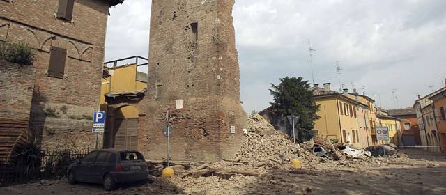 Terremoto en el norte de Italia deja por lo menos seis muertos | Reuters | En la región Emilia Romagna se ve la destrucción del fuerte sismo.