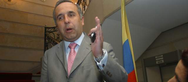 Exmagistrado Guillermo Reyes impugnó la convención conservadora |