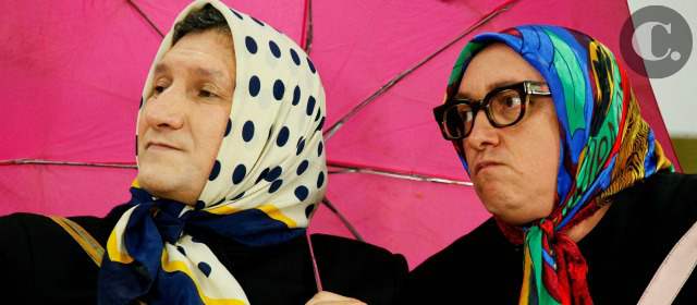 A Tola y Maruja les alcanzan las bromas hasta para gastarle unas a Manuelita Sáenz | Tola y Maruja vuelven a llamar la atención con su comedia Tola y Maruja patriotas, sobre historia de Colombia, y con su pelea con Amparo Grisales en la que bromean con la edad de ella. FOTO ARCHIVO