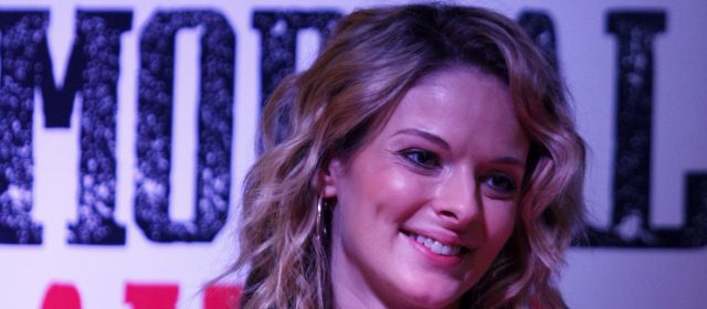 Lisa Kelly, la camionera más sexy de la TV, estuvo en Colombia | Colprensa |