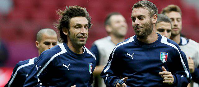 Pirlo, la preocupación de España y la diferencia de Italia | Andrea Pirlo y Daniele de Rossi, en un entrenamiento de la selección italiana. FOTO REUTERS