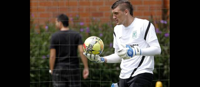 Sobrevivientes del último título verde en la Liga | En 2011 Franco Armani alternaba con Gastón Pezutti en la portería verde, hoy lo hace con Bonilla y Neco. FOTO DONALDO ZULUAGA