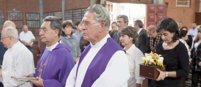 Alberto Aguirre, reconocido excolumnista, falleció en Medellín | Foto Edwin Bustamante | Este lunes se cumplió la misa exequial con cenizas en la iglesia de San Joaquín de Medellín.