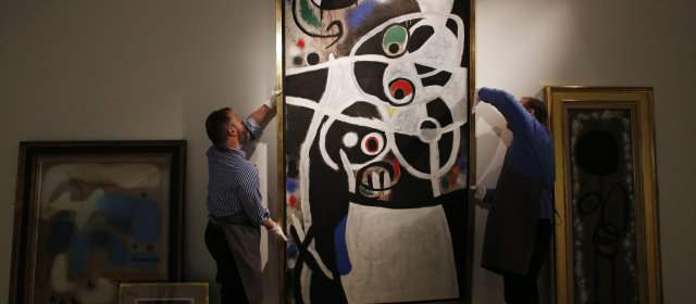 La polémica subasta de Miró fue cancelada | La obra Mujeres y Pájaros era considerada la de mayor valor en esta subasta. FOTO AP