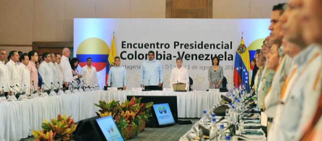 Vamos tras las mafias del contrabando: Santos | Este es uno de los múltiples encuentros que han tenido los presidentes Santos y Maduro en el que se tratan temas puntuales de la frontera como el contrabando. FOTO PRESIDENCIA DE LA REPÚBLICA