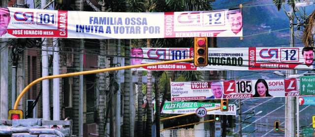 Campaña política inundó las calles de vallas | FOTO JUAN ANTONIO SÁNCHEZ