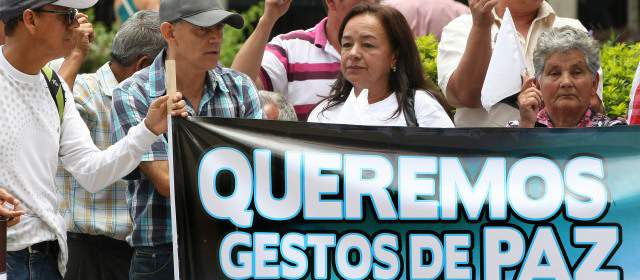 Desespero y clamor tras un año sin León Andrés | Familiares y amigos vuelven a marchar hoy en El Peñol por su libertad. FOTO JUAN ANTONIO SÁNCHEZ