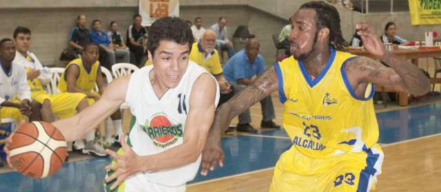 Comenzó la Copa Invitacional de Baloncesto | Edwin Bustamante Restrepo |