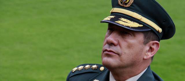 "Asumo este cargo para continuar en la búsqueda de la paz": general Rodríguez |
