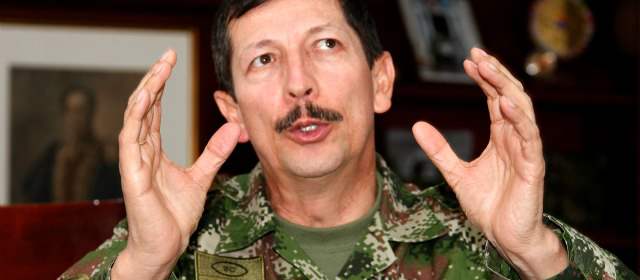 "El proceso de paz va bien; nada cambió, seguimos combatiendo" | El general Nicacio Martínez, 34 años en el Ejército. Tras cruzar todos los terrenos y niveles militares, cree en buscar la paz. FOTO HENRY AGUDELO