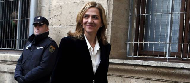 Ante un juez declara la infanta Cristina, hija menor del rey Juan Carlos | Foto: Reuters