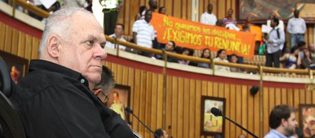 Procuraduría indaga a Rodrigo Mesa por expresiones sobre Chocó | Róbinson Sáenz | El pasado lunes hubo un plantón en contra del diputado Rodrigo Mesa.