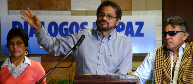 Las Farc exigieron a la Cumbre, el desmonte de estructuras paramilitares y la judicialización penal de sus miembros. FOTO COLPRENSA