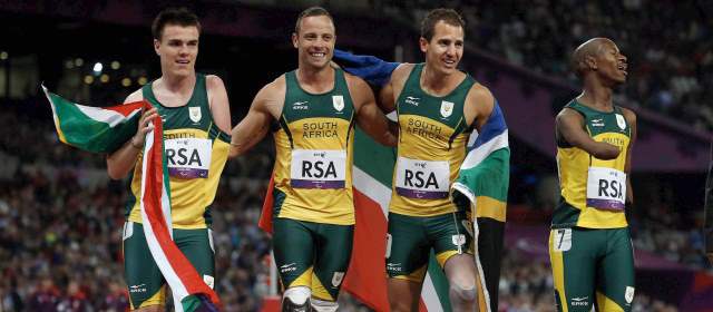 Crispín perdió podio por 4 centésimas | Sudáfrica, comandada por Óscar Pistorius, se llevó el oro en el relevo 4x100, doblegando a Estados Unidos y Brasil. FOTO REUTERS