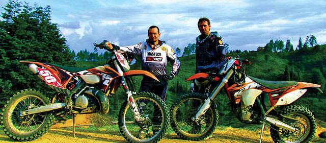 Cuatro colombianos terminaron el Rali Dakar | Los antioqueños Marco Saldarriaga y Mateo Moreno. Foto: Archivo