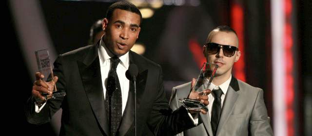 Cristian Castro y Don Omar fueron las estrellas de la noche Billboard | El reguetonero puertoriqueño con Lucenzo, la otra voz de el éxito Danza kuduro. FOTO REUTERS