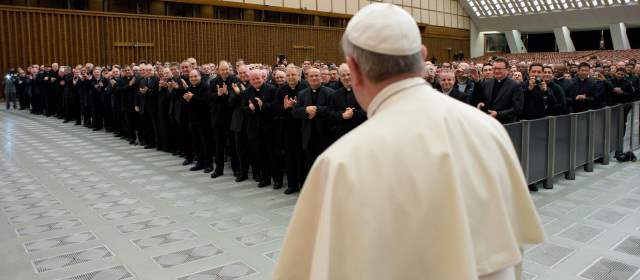 El Papa anima a los médicos a tener presente a Cristo en su trabajo