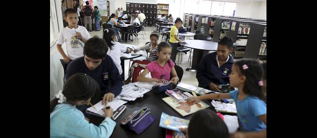 Donmatías invirtió 3.200 millones de pesos en nueva biblioteca | La construcción del Centro Cultural tardó dos años y en lo corrido de 2012 se han ejecutado adecuaciones. FOTO JULIO CÉSAR HERRERA