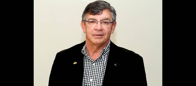 Un ciclismo sano, la bandera de Valencia | Ramiro Valencia releva en presidencia de Fedeciclismo a Jorge O. González. FOTO Fedeciclismo