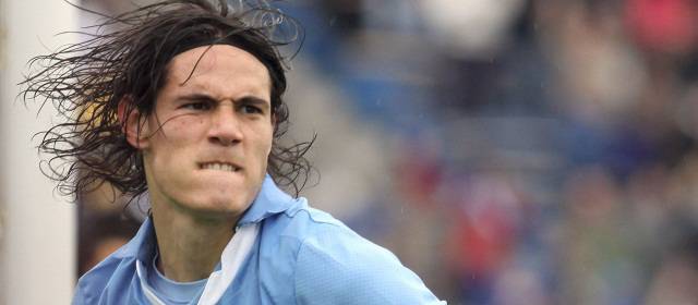 Esposa de Cavani aseguró que el jugador traicionó a Dios, tras supuesta infidelidad | Yo no hubiera llevado a casa de mis padres un hombre casado y con dos hijos", dijo María Soledad. FOTO ARCHIVO