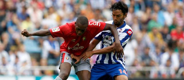 "Pocas veces he hecho dos goles en un partido": Abel Aguilar | El volante colombiano también estuvo presente en la victoria del Deportivo 2-0 sobre el Osasuna en la primera fecha de la Liga BBVA. FOTO REUTERS