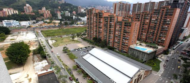 Sevilla y Naranjal toman lección de Ciudad del Río | La actividad edificadora en Ciudad del Río no se detiene. Están previstos nuevos desarrollos urbanísticos, que incluyen nuevas vías de acceso. FOTO MANUEL SALDARRIAGA