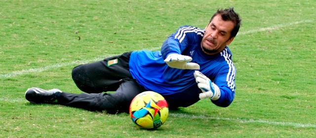 Envigado frenó su buena racha y le dio vida al Huila | Jimmy Schmidt no tuvo fortuna en Neiva y Envigado perdió las cuatro fechas de invicto que tenía en la Liga. FOTO JUAN SÁNCHEZ