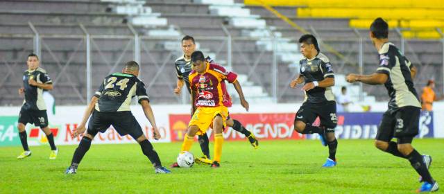 Las Águilas raptaron tres puntos de Ibagué al Tolima | David Córdoba sentenció el triunfo itagüiseño, frente a un rival que intentó reaccionar con el tanto de Yair Arrechea.. FOTO COLPRENSA