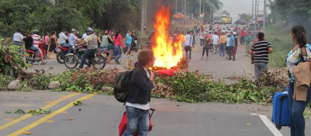 Protestas en Yopal se intensifican y llevan al toque de queda y ley seca |
