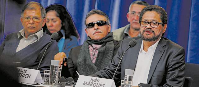 Farc niegan las amenazas a CGT | Después de que el presidente de la CGT asegurara que fue amenazado por el frente Antonio Nariño de las Farc, la delegación rechazó los señalamientos y culpó a los "enemigos" de la paz. FOTO AP