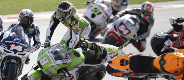 Yonny Hernández terminó en el puesto 12 del Gran Premio de San Marino de MotoGP | Dani Pedrosa se cayó en la primera vuelta del MotoGP del Gran Premio de San Marino. Foto: Reuters