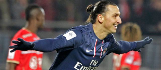 Zlatan Ibrahimovic renovó contrato por un año con el PSG de Francia | FOTO ARCHIVO