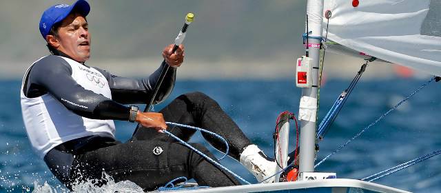 Andrey Quintero fue protagonista en la cuarta regata de vela láser | FOTO REUTERS