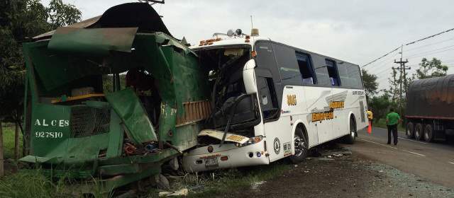 Un muerto y 17 heridos deja accidente de tránsito en vía a El Cerrito, Valle |