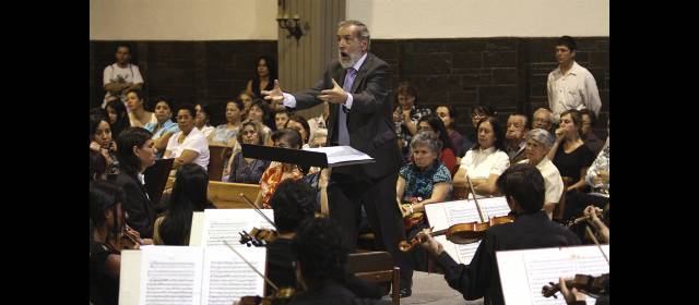 El maestro Correa hoy celebra La Creación | Imagen de la presentación de La Creación en la iglesia de San Pedro y San Pablo. FOTO EDWIN BUSTAMANTE