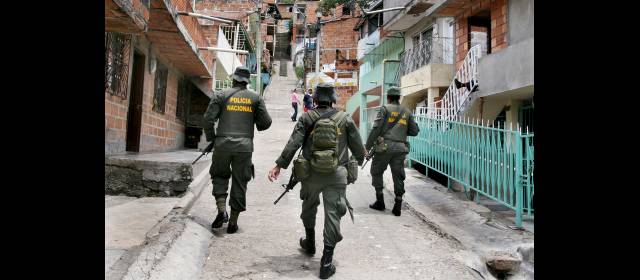 Medellín le da la pelea al crimen | El accionar de grupos violentos en la comuna 8 ha obligado a una intervención especial. FOTO JUAN ANTONIO SÁNCHEZ.