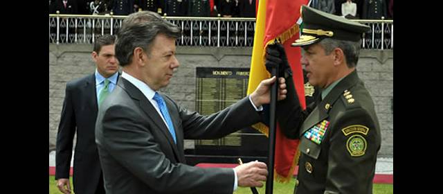 En 100 días han caído los grandes capos | El general José Roberto León Riaño remplazó al general Óscar Naranjo. FOTO COLPRENSA