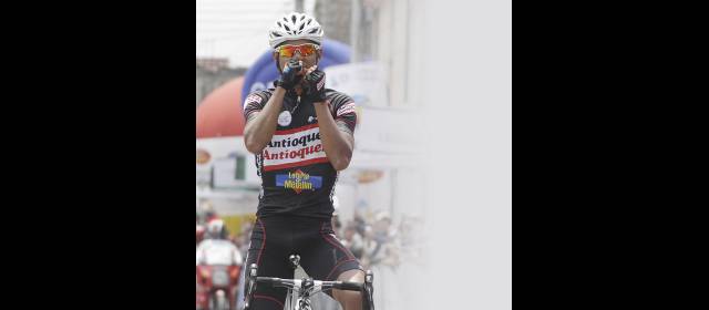 Argiro, el lateral, asegura el futuro | FOTO ROBINSON SÁENZ