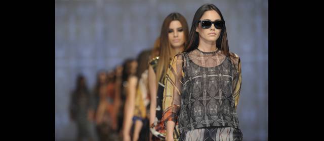 Para recordar de Cali Exposhow | Jean Paul Gaultier, Hernán Zajar y Beatriz Camacho, con su colección basada en las figuras geométricas y los estampados, fueron protagonistas en esta feria caleña. FOTOS CÁMARA LÚCIDA.