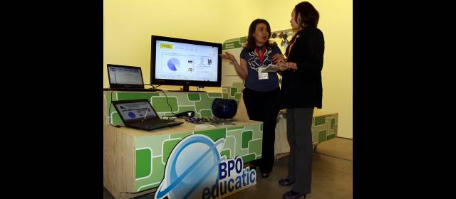 El emprendimiento genera buenos negocios | Las empresas DDU (Diseñamos, Dotamos y Unificamos), Row Tecnología y Educatip fueron algunas de las empresas que participaron en la feria de Ruta e. FOTOS DONALDO ZULUAGA
