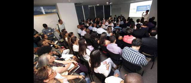 Apoyan ideas con beneficio social | Algunas entidades ofrecen capacitaciones a grupos de interés. FOTO: MANUEL SALDARRIAGA.