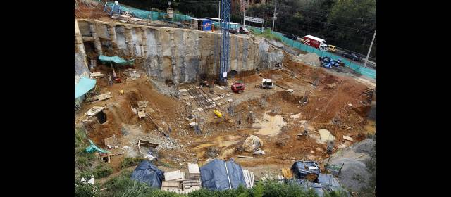 Reanudan proyecto VIP en El Tesoro | Hace dos meses se reanudaron obras en Oslo. FOTO JAIME PÉREZ