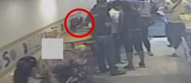 Policía capturó a nueve integrantes de una banda dedicada al hurto en el centro de Medellín | Foto Cortesía Policía | Las autoridades dieron un duro golpe a las bandas delincuenciales que operan en el centro de Medellín, especialmente en el Parque de San Antonio.