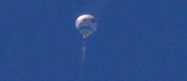Globos solares que pasaron por platillos voladores | Uno de los objetos vistos desde tierra. FOTO JULIO CÉSAR HERRERA