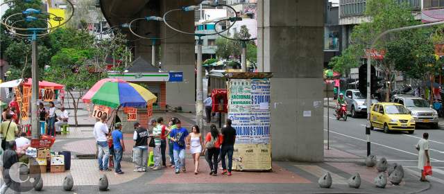 En Bolívar piden inversión social antes que cemento | El proyecto está en concurso arquitectónico. Irá del parque de Berrío a San Juan. FOTO RÓBINSON SÁENZ