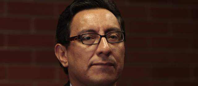 Designan a Mauricio Olivera como director encargado del Sena |