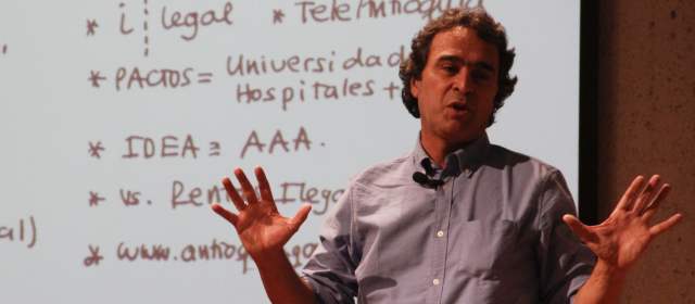 "La educación es de largo plazo, en un país que no es de largo plazo": Fajardo |