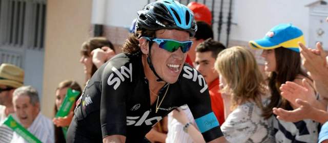 "El ciclismo no son matemáticas": Urán | Rigoberto Urán se vio descolgado del grupo líder en la llegada a Jaén. Así se presentó en el esfuerzo de la pared que había en el remate. El urraeño seguirá hoy en su batallar. FOTO CORTESÍA TEAM SKY