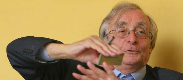 "El mundo necesita una fuerte crisis para salvarse" | El francés Robert Boyer aseguró que la educación es la base fundamental para empezar a reducir la desigualdad en Colombia. Además, respalda la idea de Thomas Piketty de que exista un impuesto mundial a la riqueza. FOTO COLPRENSA